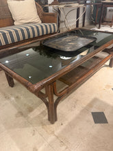 Mesa de centro de caña