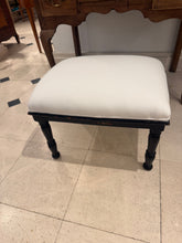 Banqueta negra