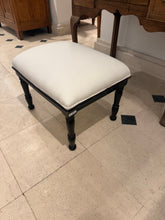 Banqueta negra