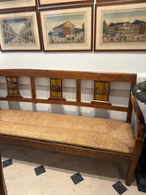 Banco de nogal y enea