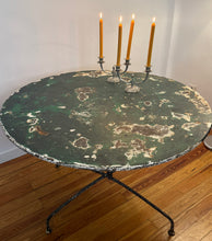Mesa plegable de hierro