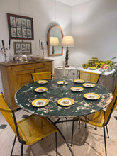 Mesa plegable de hierro